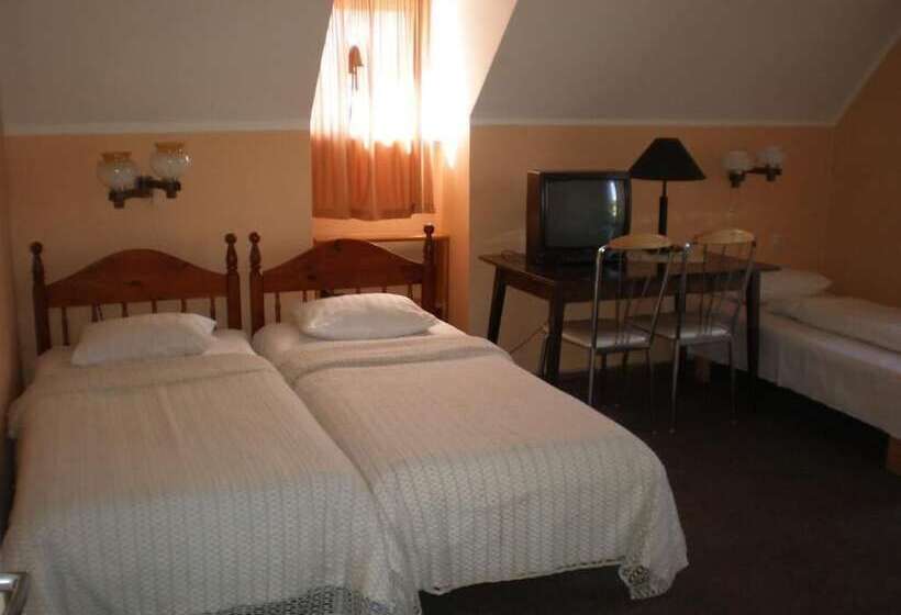 اتاق استاندارد سه نفره, Getliin