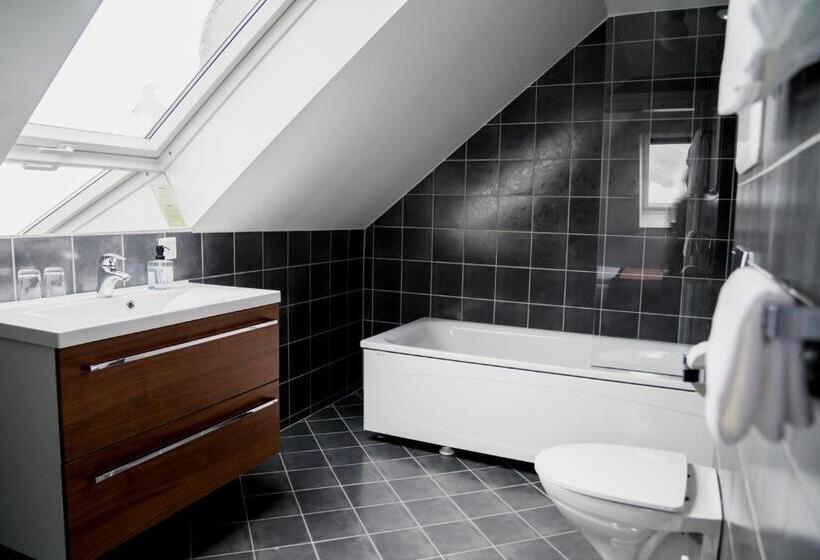 חדר משפחתי, Klosterhagen