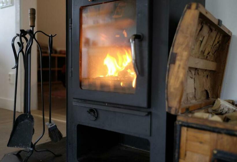 غرفة عائلية, L Granen