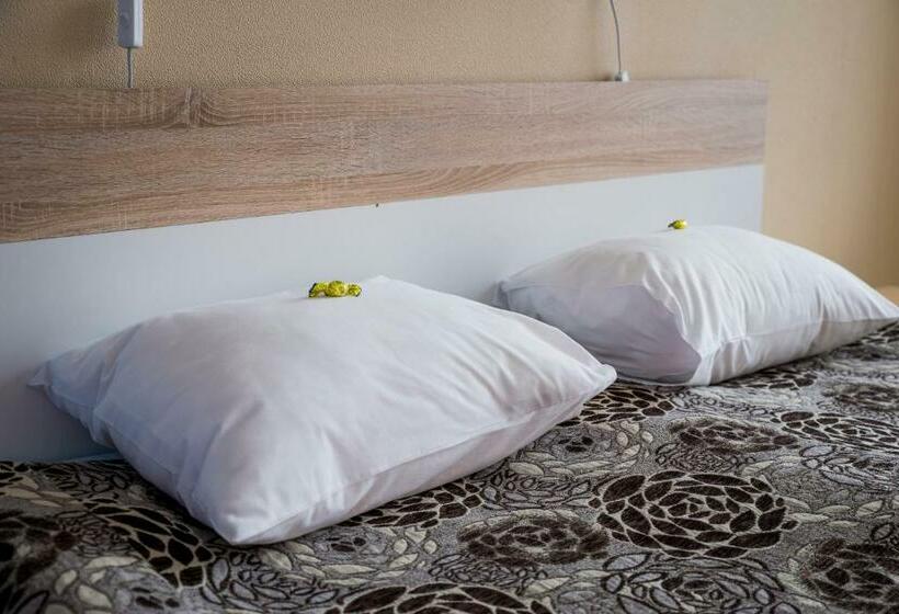 اتاق استاندارد یک نفره, L Tamula