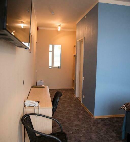 اتاق استاندارد یک نفره, L Tamula