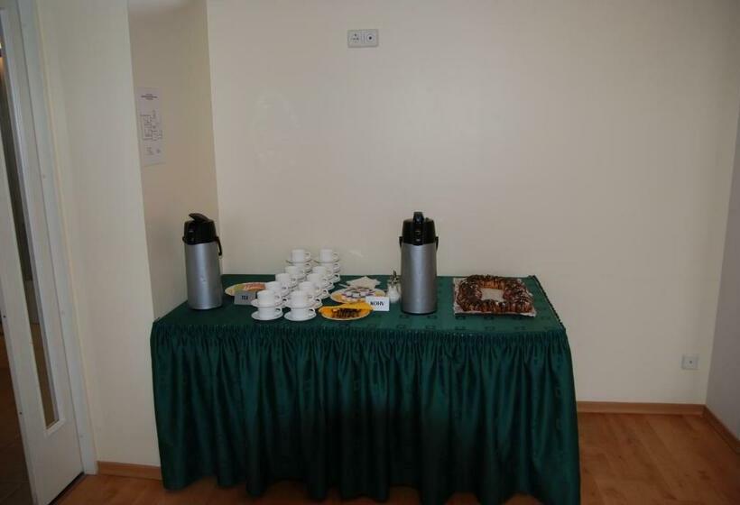 اتاق استاندارد یک نفره, L Tamula