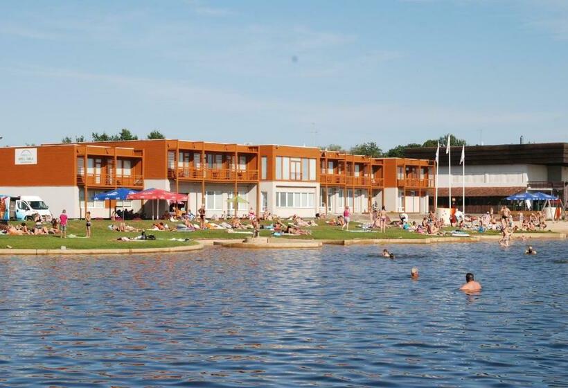 اتاق استاندارد یک نفره, L Tamula