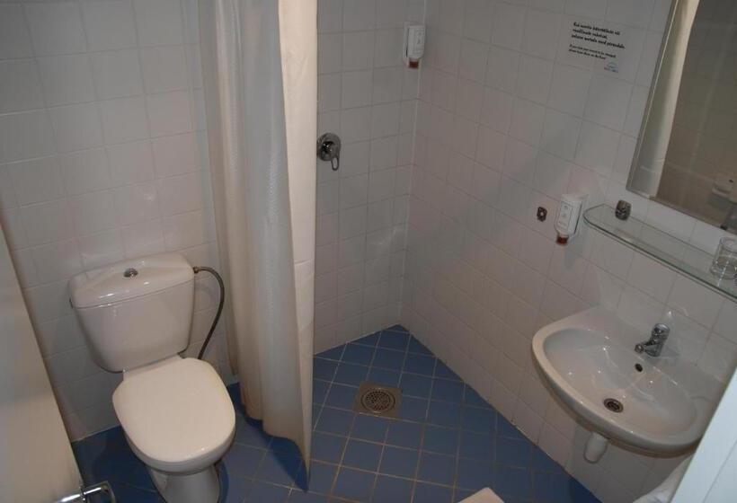 اتاق استاندارد سه نفره, L Tamula