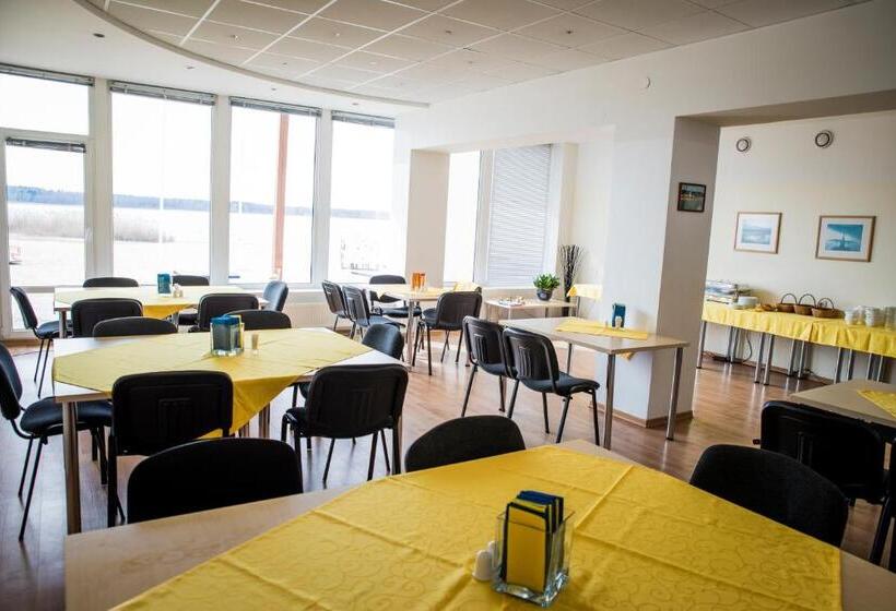 اتاق کلاسیک یک تخته, L Tamula