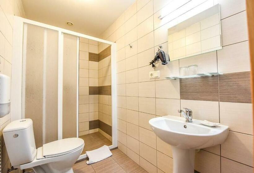 اتاق سوپریور, Muza