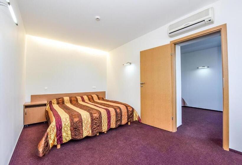 سوئیت 2 خوابه, Muza