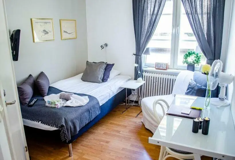 Standard Yhden Hengen Huone, Park Hotell