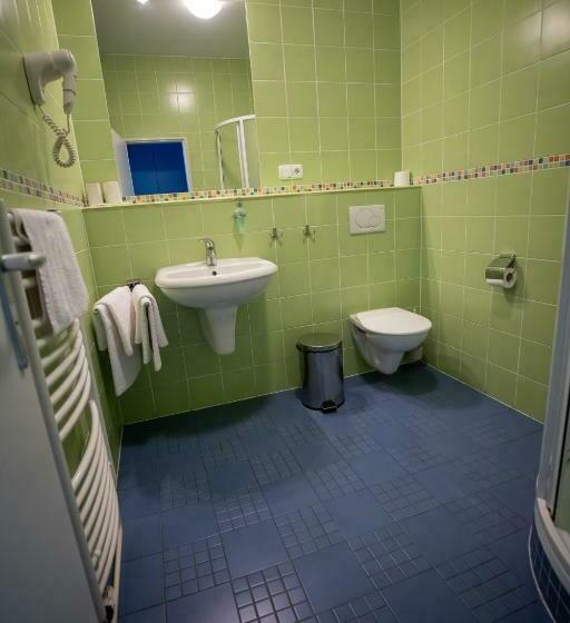 スタンダードルーム, Sport