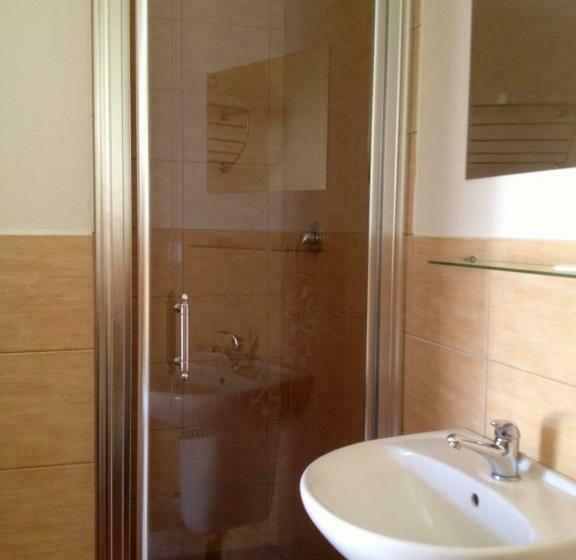 חדר סופריור יחיד, Motel R10