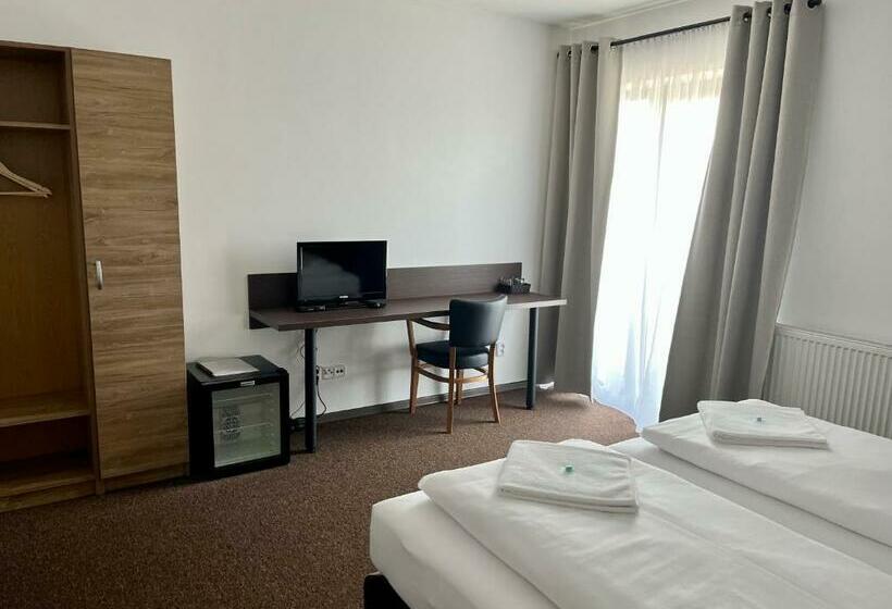 חדר סופריור, Motel R10