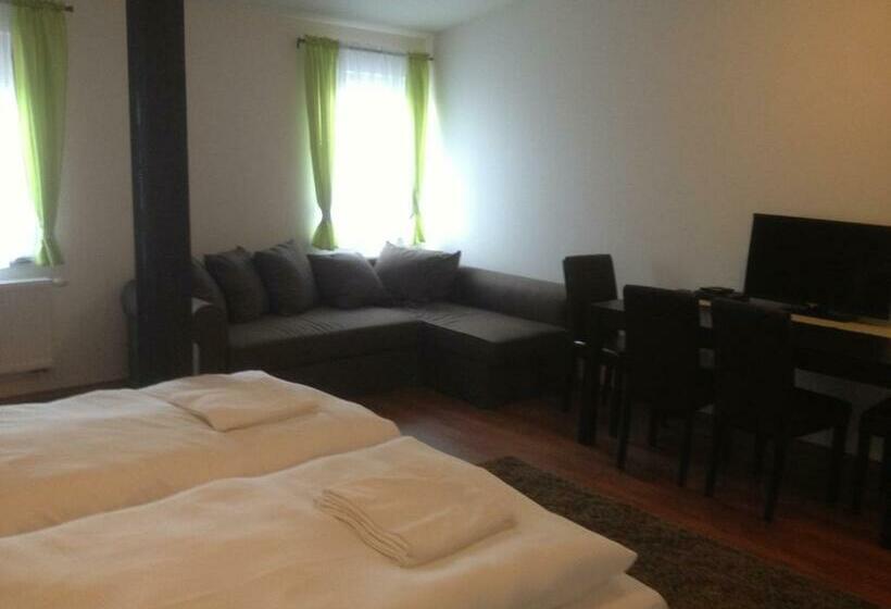 חדר סטודיו סטנדרד, Motel R10