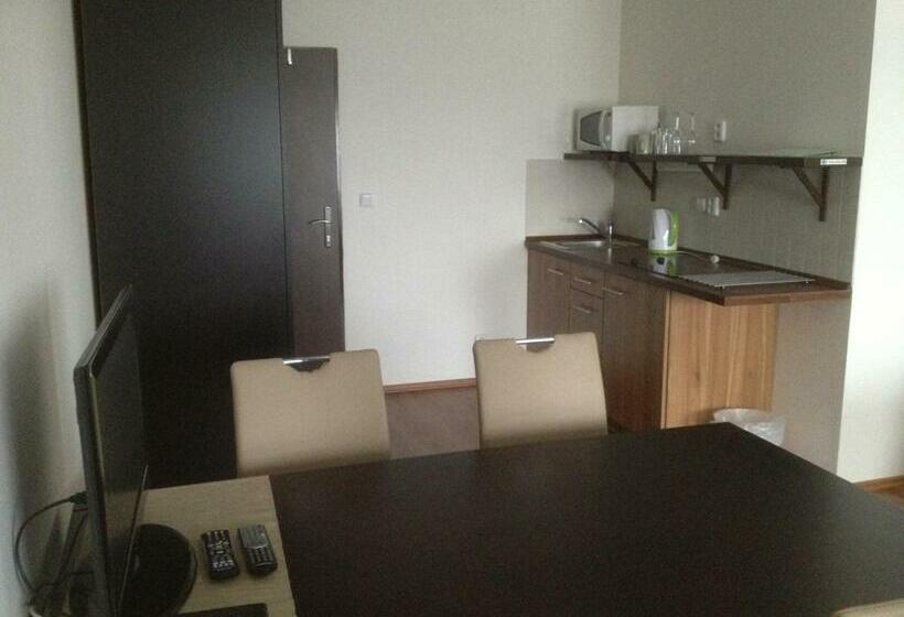 חדר סטודיו סטנדרד, Motel R10