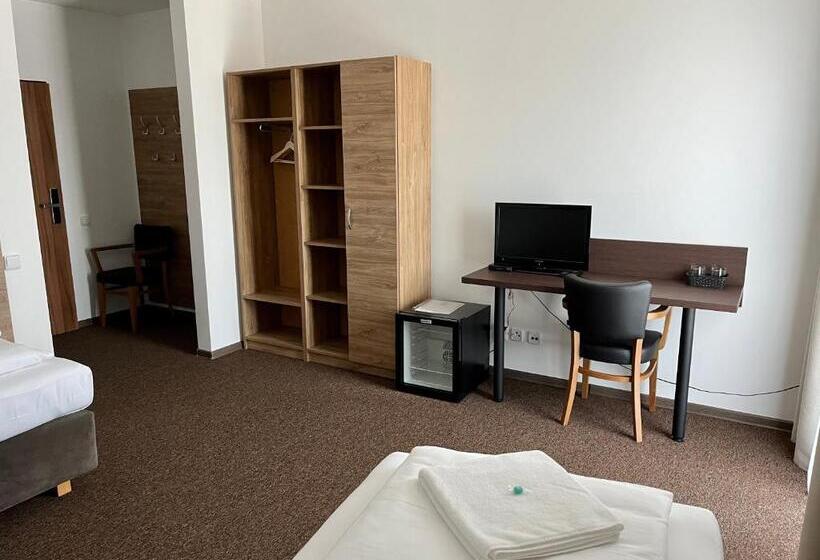 חדר סטנדרט, Motel R10