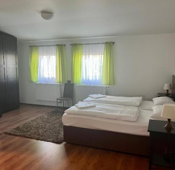 חדר סטודיו סטנדרד, Motel R10