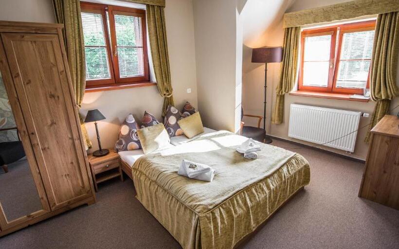 Четырехместный Номер Стандарт, Stoh