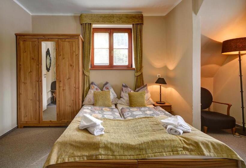 Четырехместный Номер Стандарт, Stoh