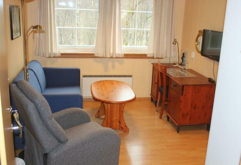 스탠다드 룸, Trædal