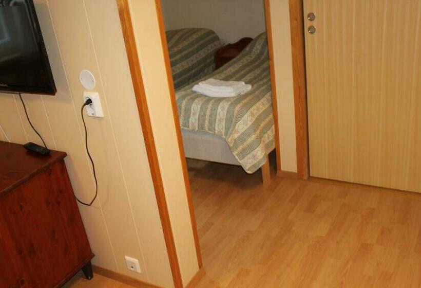 스탠다드 룸, Trædal