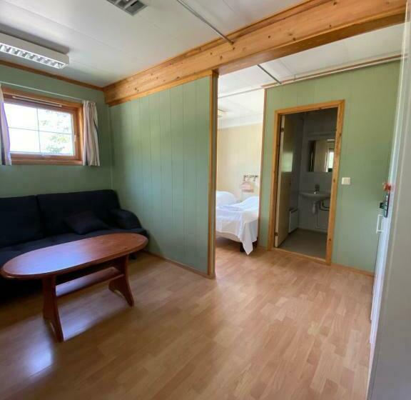 스탠다드 룸, Trædal