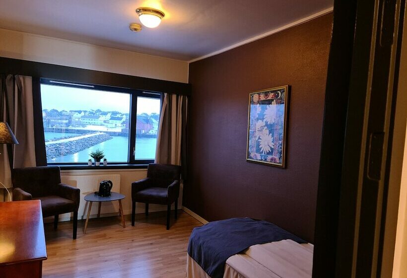 Номер Стандарт Индивидуальный, Vardø