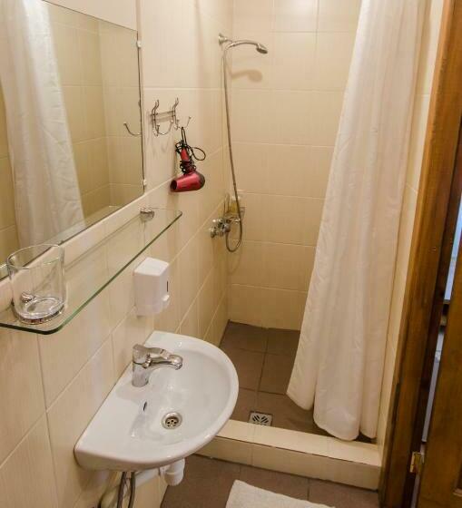 اتاق استاندارد, Veldzes Nams