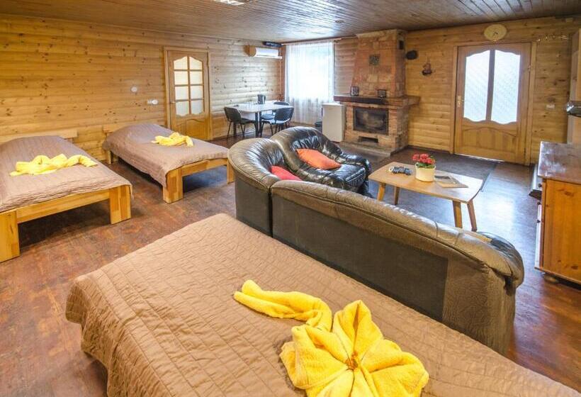 اتاق خانوادگی, Veldzes Nams