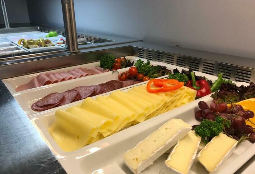 غرفة قياسية بالطابق الأرضى, Vestnes Fjordhotell