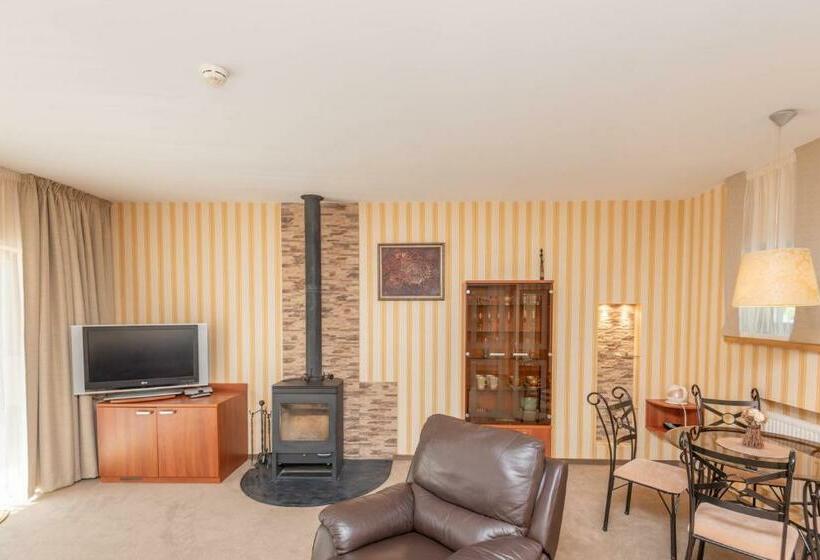 سوییت, Vila Vitalija