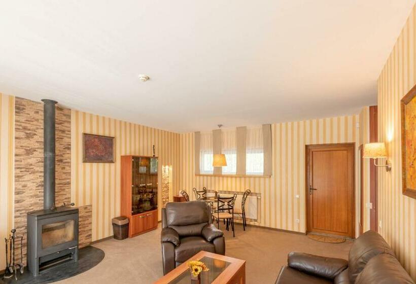 سوییت, Vila Vitalija