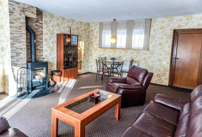 سوییت, Vila Vitalija