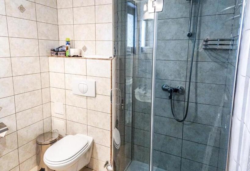 سوییت, Vila Vitalija