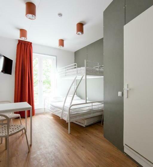 اتاق استاندارد, Just Rest Automatic Hostel