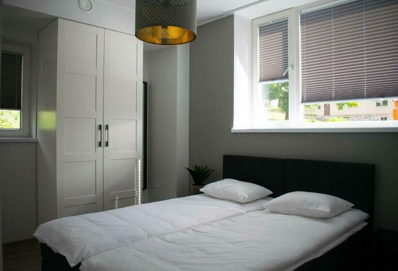 آپارتمان 1 خوابه با چشم‌انداز باغ, Just Rest Automatic Hostel