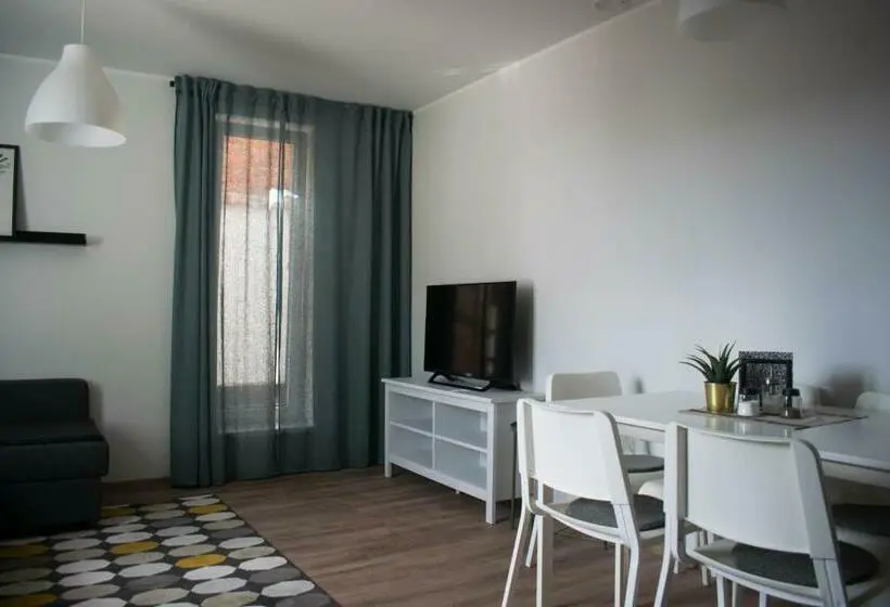 آپارتمان 1 خوابه با چشم‌انداز باغ, Just Rest Automatic Hostel