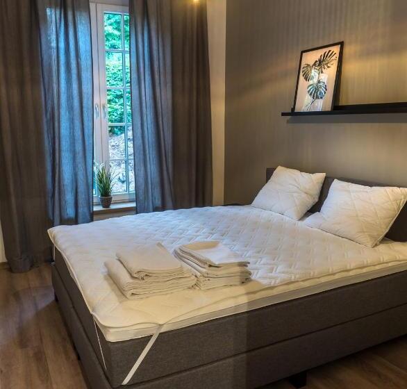 آپارتمان 1 خوابه, Just Rest Automatic Hostel