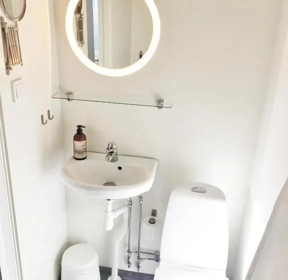 Perhehuone, Park Hotell