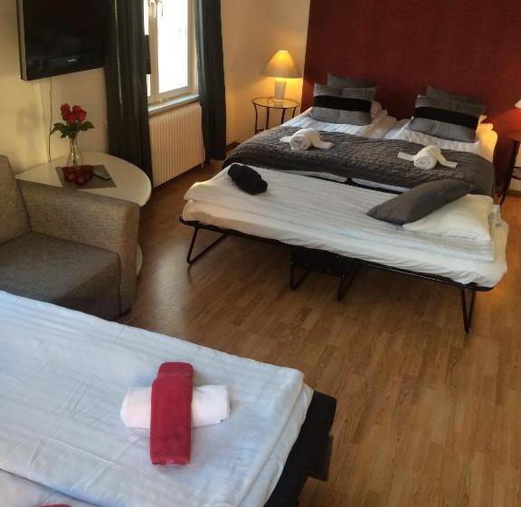 Семейный Номер, Park Hotell