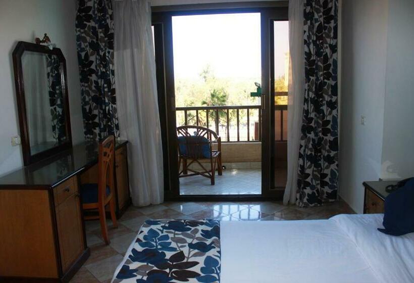 اتاق سوپریور با چشم‌انداز, Aifu Hotel El Montazah Alexandria
