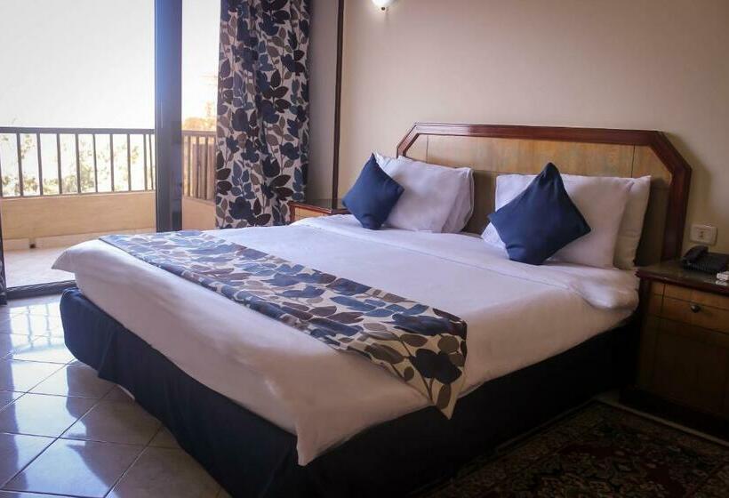 اتاق سوپریور با چشم‌انداز, Aifu Hotel El Montazah Alexandria