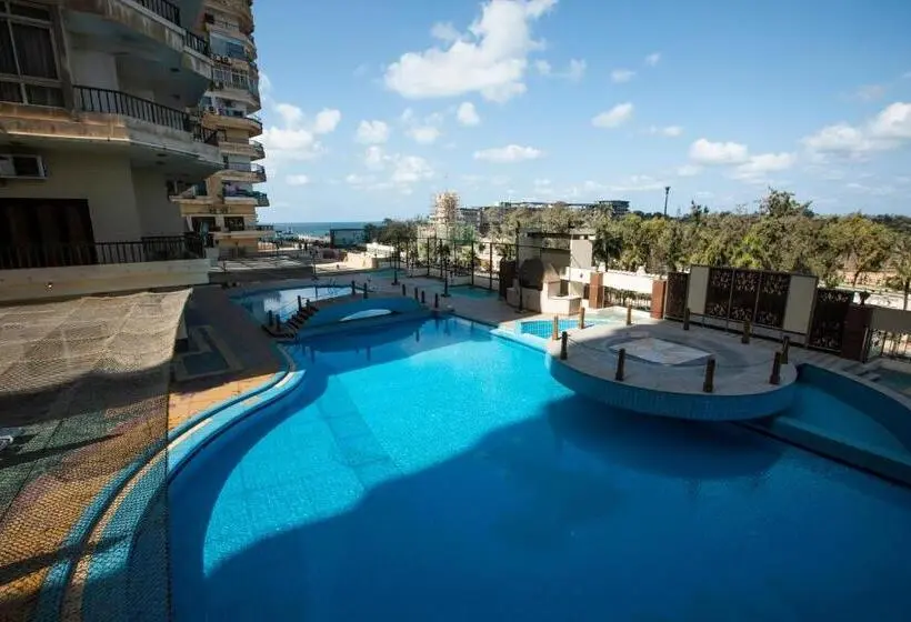 سوییت جونیور با چشم‌انداز استخر, Aifu Hotel El Montazah Alexandria
