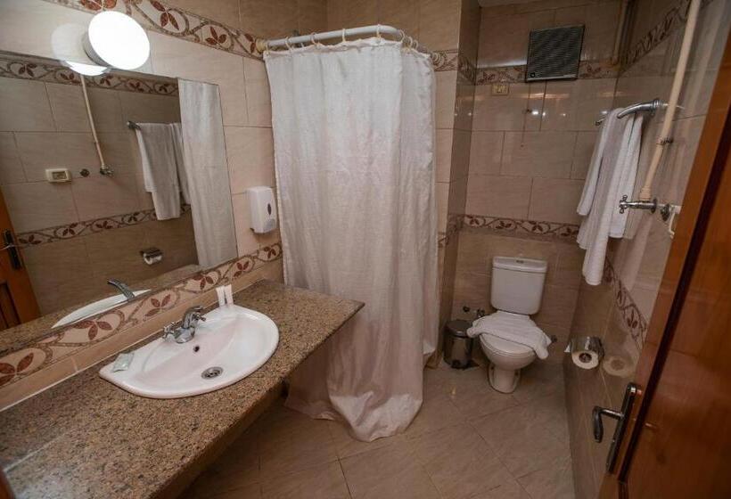 سوییت جونیور با چشم‌انداز استخر, Aifu Hotel El Montazah Alexandria