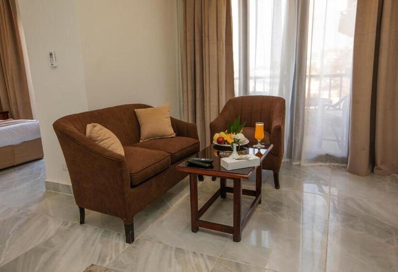 اتاق سوپریور با چشم‌انداز, Aifu Hotel El Montazah Alexandria