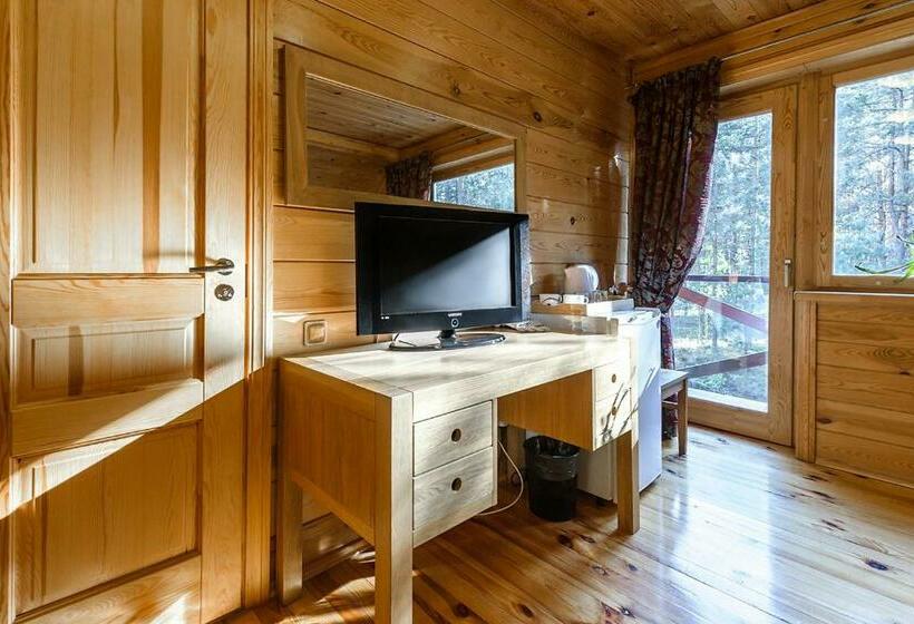 اتاق استاندارد با بالکن, Svečių Namai Smalvas