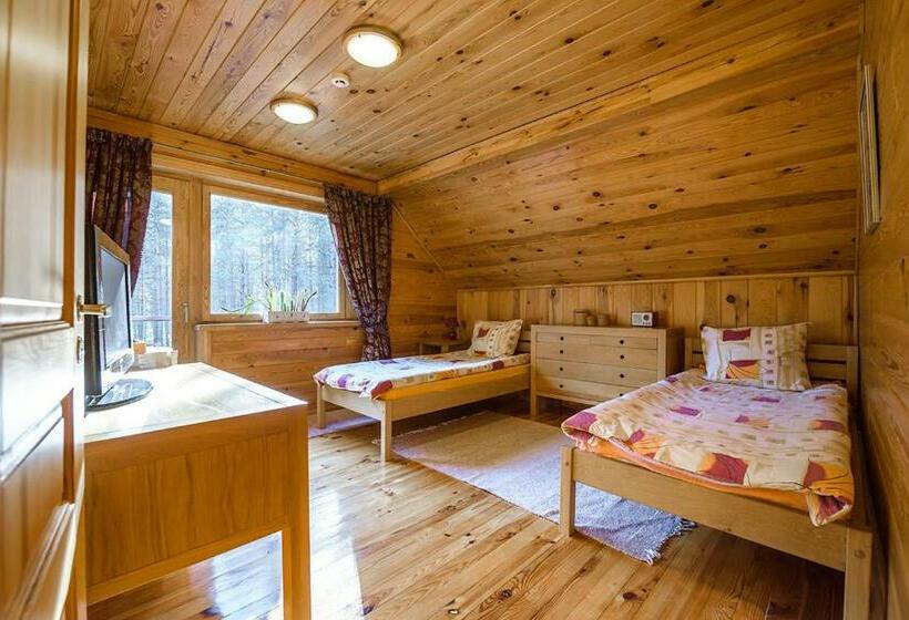 اتاق استاندارد با بالکن, Svečių Namai Smalvas