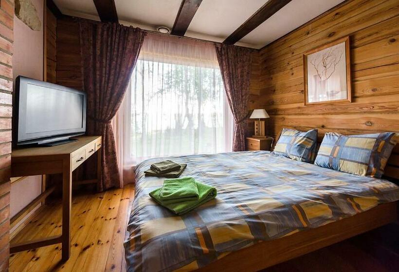 خانه 4 خوابه, Svečių Namai Smalvas