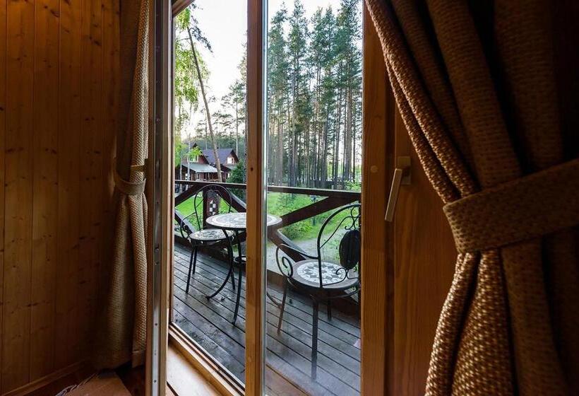 خانه 4 خوابه, Svečių Namai Smalvas