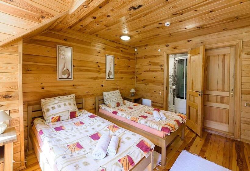 اتاق استاندارد, Svečių Namai Smalvas