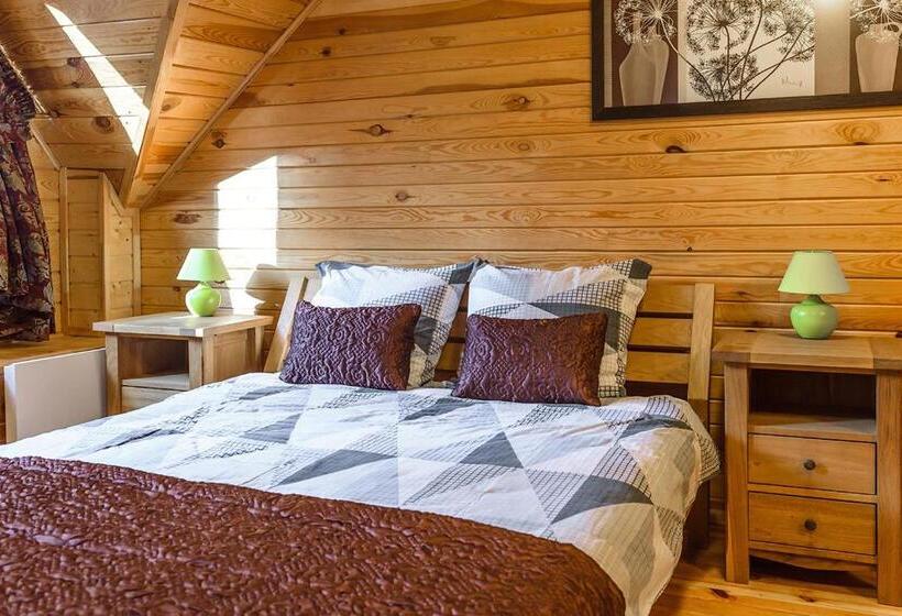 اتاق استاندارد, Svečių Namai Smalvas