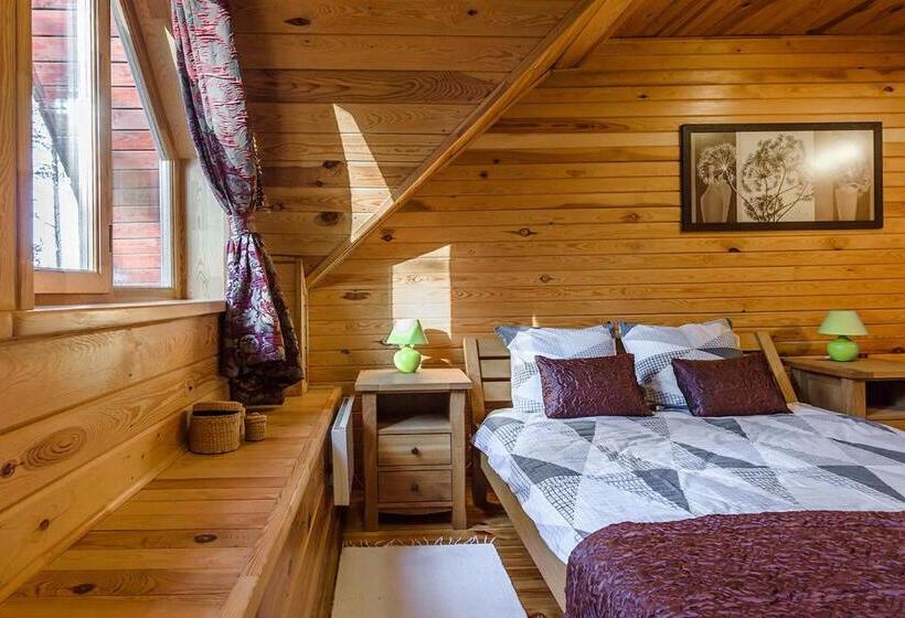 اتاق استاندارد, Svečių Namai Smalvas